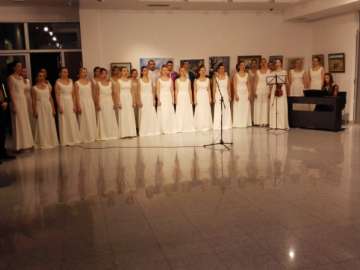 Хор Педагошког факултета img_20151211_191027.jpg