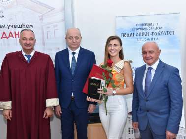 Промовисана 113 дипломирана студента