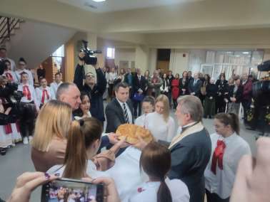 Сваке године се изнова подсјећамо и трудимо ићи путем који је Свети Сава вјековима утврдио