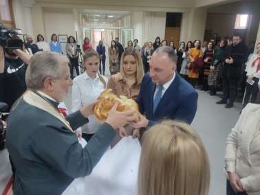 Сваке године се изнова подсјећамо и трудимо ићи путем који је Свети Сава вјековима утврдио