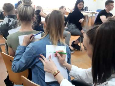 Радионица под називом "Писање на леђима"