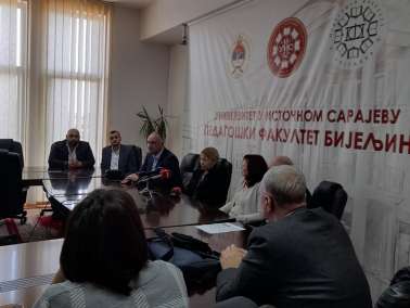 Дaнас смо угостили професоре са Високе школе,,Етвес Јозеф” из Баје 