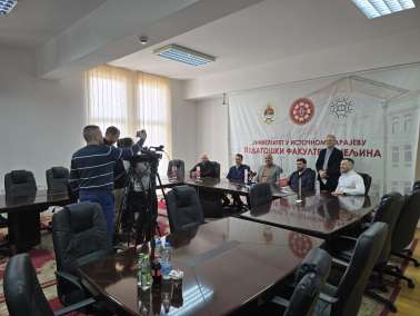 Danas su profesori sa Univerziteta u Kastamonu iz Turske održali predavanje za studente