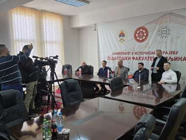 Danas su profesori sa Univerziteta u Kastamonu iz Turske održali predavanje za studente