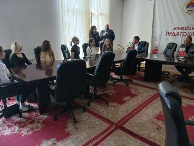 СТУДЕНТИ ИЗ НОВОСИБИРСКА НА СТРУЧНОЈ ПРАКСИ У БИЈЕЉИНСКИМ  ШКОЛАМА