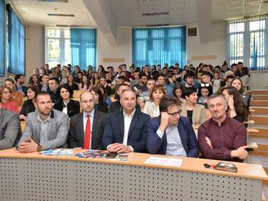 ВЕЛИКО ИНТЕРЕСОВАЊЕ МАТУРАНАТА ЗА ДРЖАВНЕ ФАКУЛТЕТЕ У БИЈЕЉИНИ