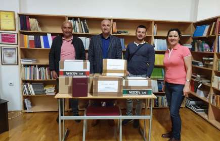 Donacija knjiga za biblioteku Pedagoškog fakulteta